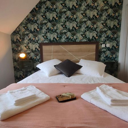 Auberge Des Colettes Coutansouze 外观 照片