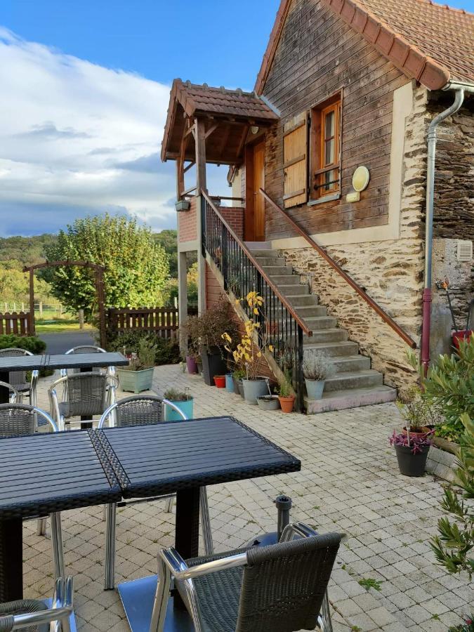 Auberge Des Colettes Coutansouze 外观 照片